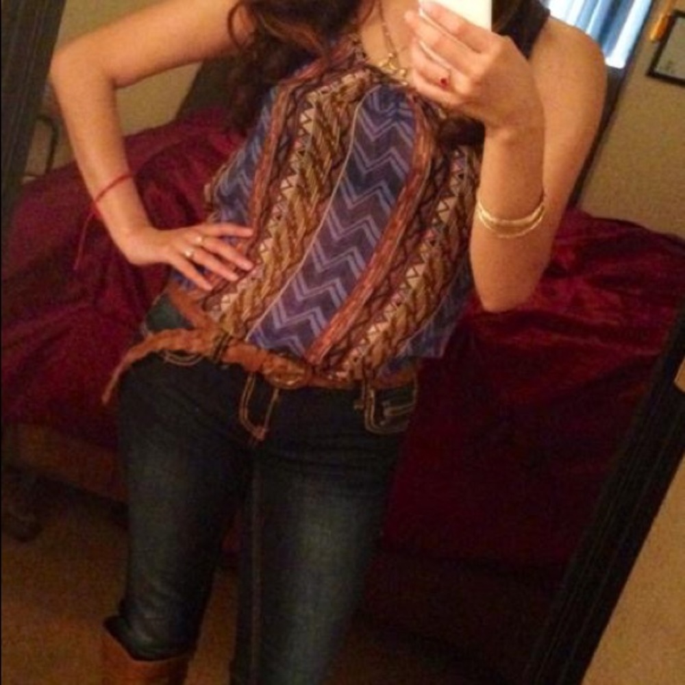 Beautiful Blouse - Picture 2 of 4